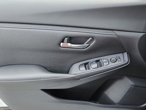 Certified 2023 Nissan Sentra SV image 41