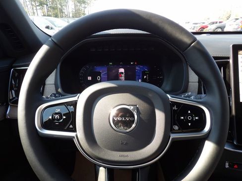 New 2026 Volvo XC90 T8 Plus w/ Protection Package Premier image 15