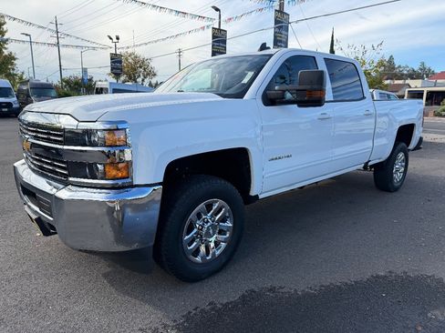 Used 2016 Chevrolet Silverado 3500 LT image 4