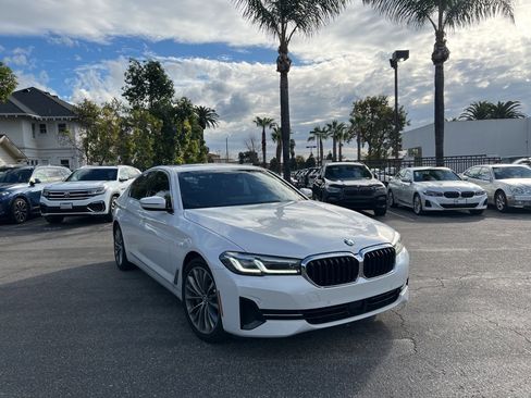 Used 2023 BMW 530i image 3