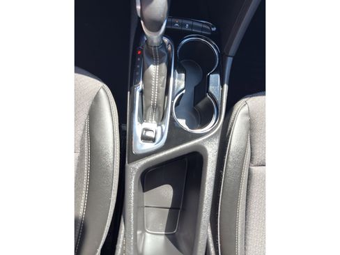 Used 2023 Buick Encore GX Select w/ Sport Touring Package FWD image 23