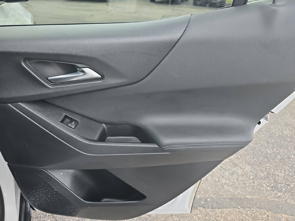 Used 2025 Chevrolet Equinox LT FWD image 14