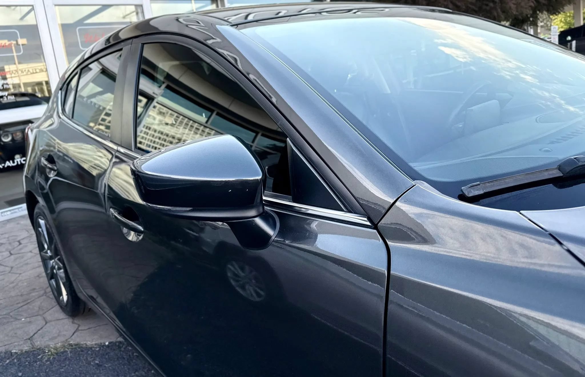 Used 2018 MAZDA MAZDA3 Touring FWD image 41