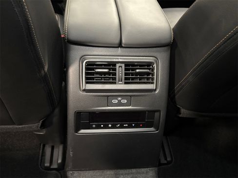 Certified 2024 MAZDA CX-90 Plug-In Hybrid w/ Preferred image 9