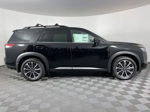 New 2026 Nissan Pathfinder Platinum w/ Cargo Package FWD image 12