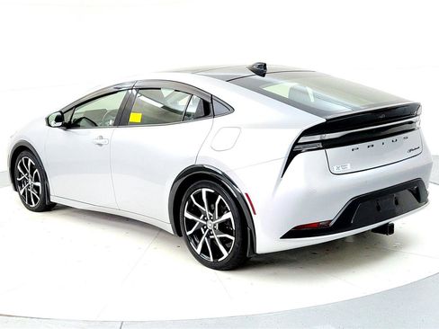 Used 2024 Toyota Prius Prime image 4