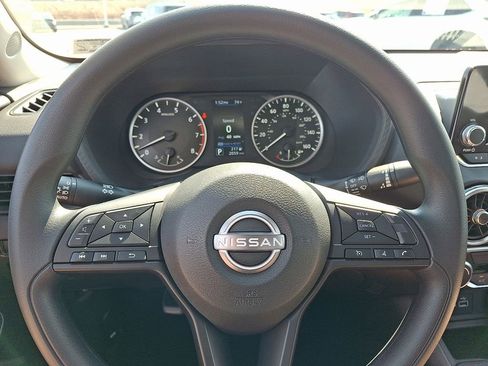 Used 2025 Nissan Sentra S image 19