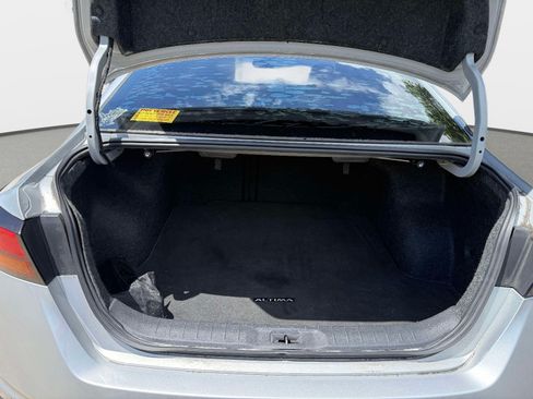 Used 2019 Nissan Altima 2.5 SL FWD image 13