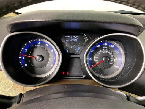 Used 2011 Hyundai Elantra Limited w/ Premium Pkg 5 FWD image 27