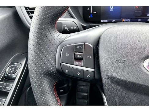 Used 2025 Ford Escape ST-Line image 25