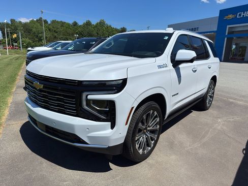 New 2026 Chevrolet Tahoe High Country AWD/4WD image 4