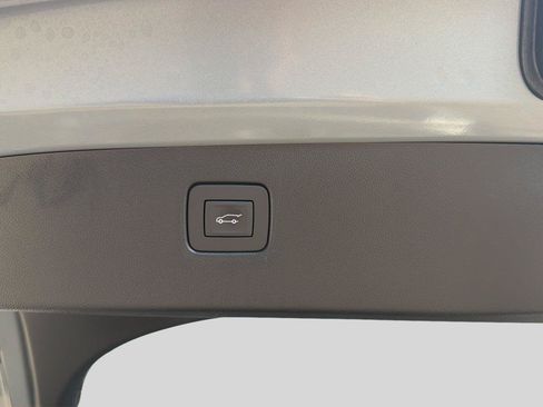 New 2026 Buick Envista Sport Touring FWD image 21