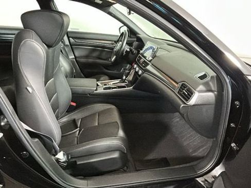 Used 2022 Honda Accord Sport image 31