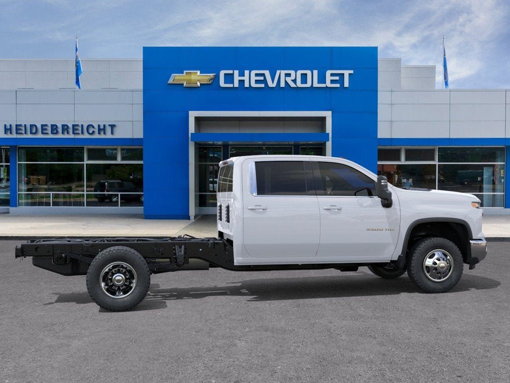 New 2026 Chevrolet Silverado 3500 LT w/ Convenience Package AWD/4WD image 5