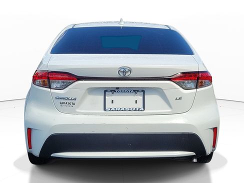 Used 2021 Toyota Corolla LE w/ LE Premium Package FWD image 5