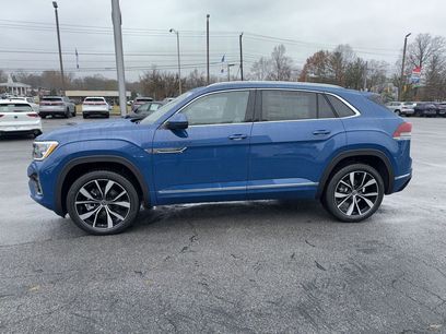 New 2025 Volkswagen Atlas Cross Sport SEL Premium R-Line