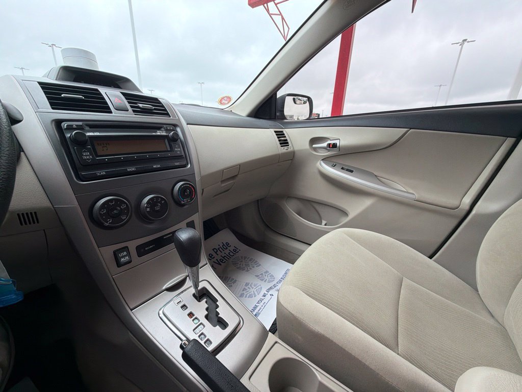 Used 2012 Toyota Corolla LE w/ Premium Pkg FWD image 24