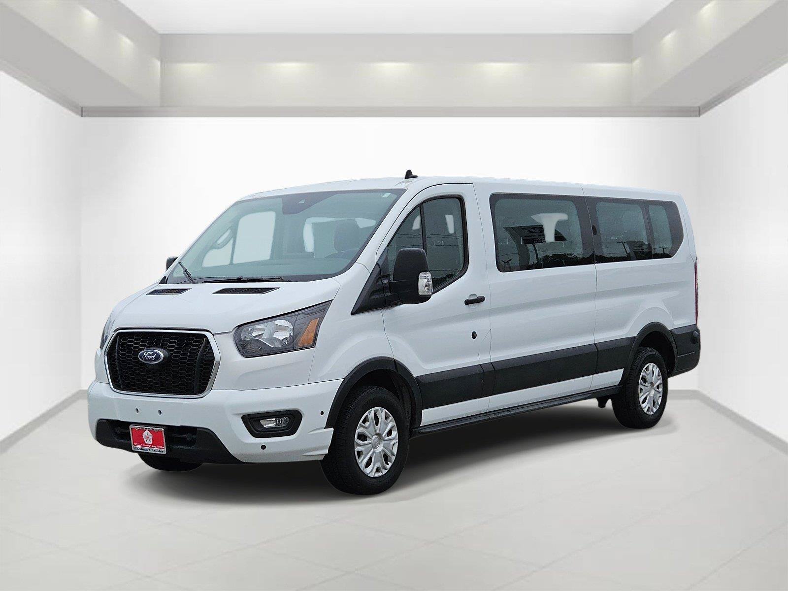 Used 2024 Ford Transit 350 XLT RWD image 3