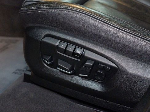 Used 2018 BMW X5 xDrive50i w/ M Sport Package image 19