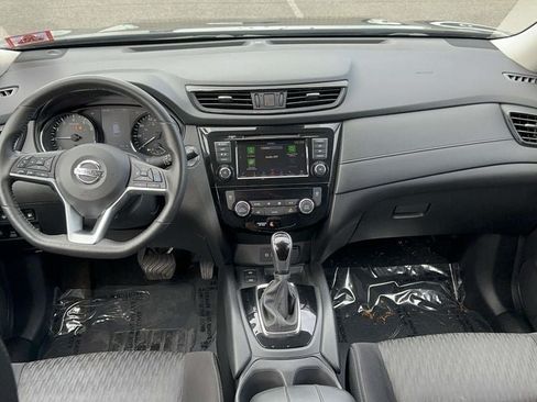 Used 2019 Nissan Rogue SV w/ Premium Package AWD/4WD image 11