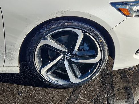 Certified 2022 Honda Accord Sport image 8