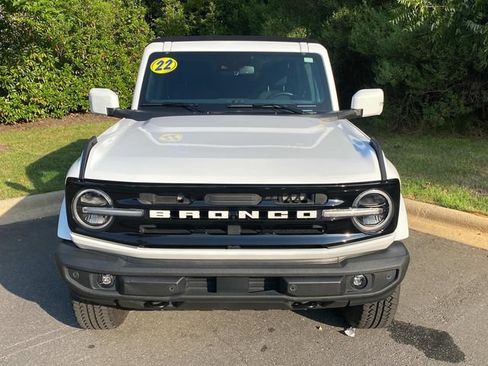 Used 2022 Ford Bronco Outer Banks AWD/4WD image 2