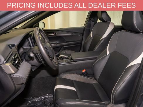 Used 2025 Toyota Camry SE FWD image 10