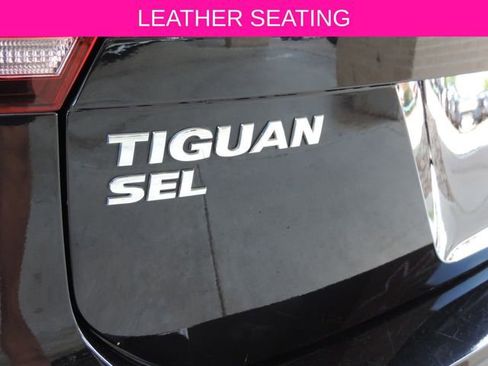 Used 2018 Volkswagen Tiguan SEL Premium FWD image 20