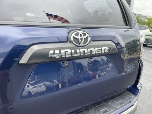 Used 2020 Toyota 4Runner TRD Off-Road Premium w/ Moonroof Package AWD/4WD image 6