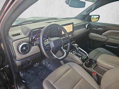 Used 2024 Chevrolet Colorado ZR2 w/ ZR2 Convenience Package III AWD/4WD image 10