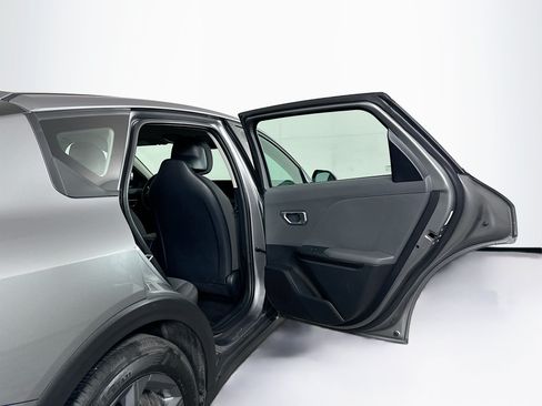Used 2025 Kia K4 FWD image 29