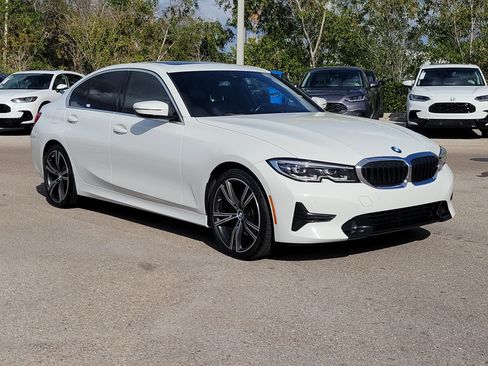 Used 2020 BMW 330i Sedan w/ Convenience Package image 31