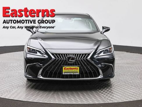 Used 2023 Lexus ES 350 w/ Premium Package FWD image 2