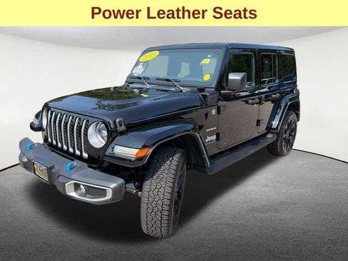 Used 2023 Jeep Wrangler Unlimited Sahara w/ Cold Weather Group AWD/4WD image 5