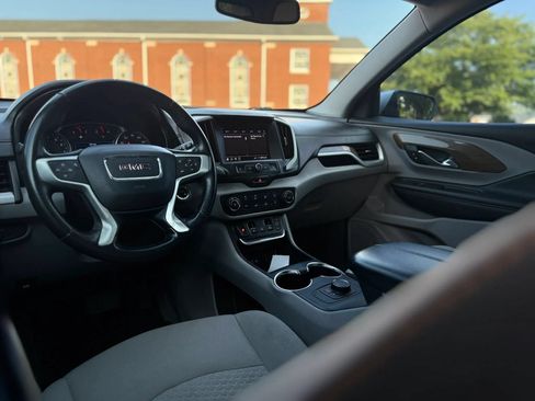 Used 2020 GMC Terrain SLE w/ LPO, Floor Liner Package FWD image 10