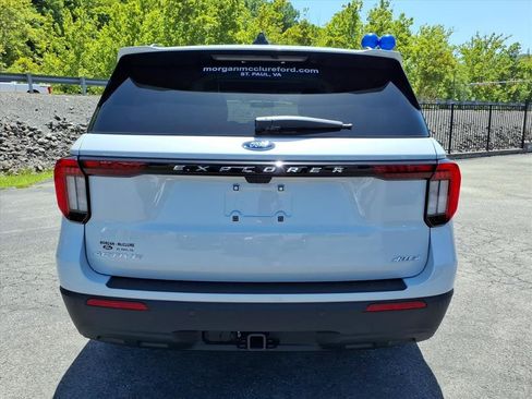 New 2026 Ford Explorer Active AWD/4WD image 4