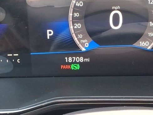 Certified 2023 Volkswagen Jetta SE FWD image 24