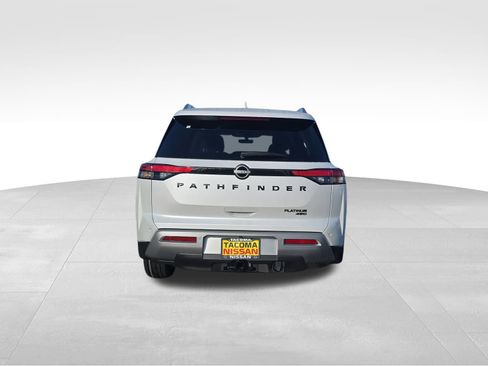 New 2025 Nissan Pathfinder Platinum image 8