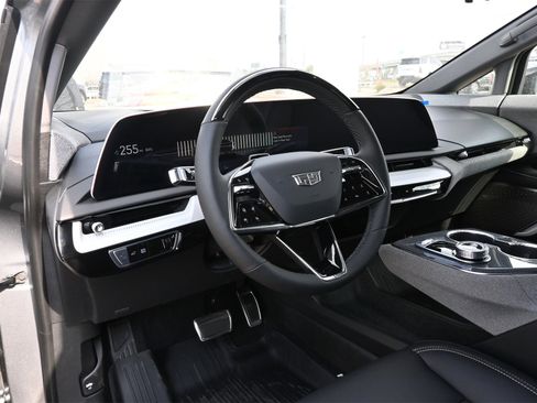 New 2026 Cadillac Optiq Sport 1 image 17