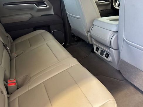 Used 2025 GMC Sierra 1500 SLT AWD/4WD image 18