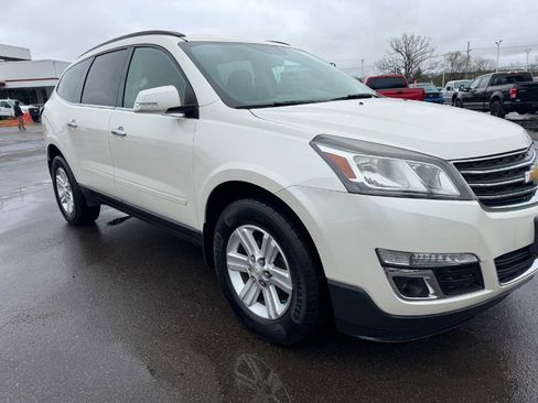 Used 2014 Chevrolet Traverse LT FWD image 12