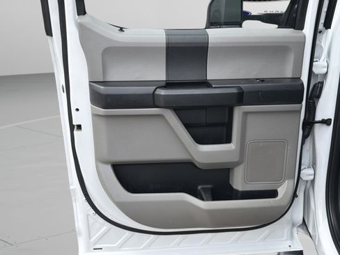 Used 2020 Ford F250 XL w/ STX Appearance Package image 19