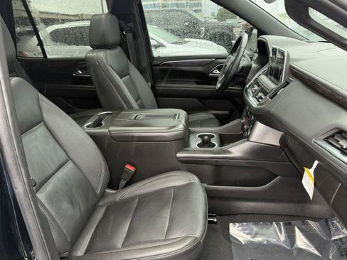 Used 2024 Chevrolet Tahoe Z71 w/ Off-Road Capability Package image 23