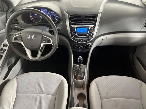 Used 2014 Hyundai Accent SE FWD image 14