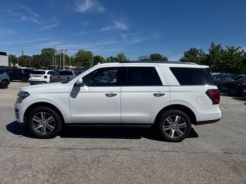 Used 2024 Ford Expedition Limited RWD image 4