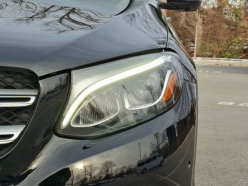 Certified 2018 Mercedes-Benz GLC 300 GLC 300 image 9