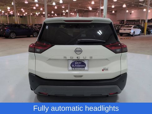 Used 2023 Nissan Rogue SV FWD image 4