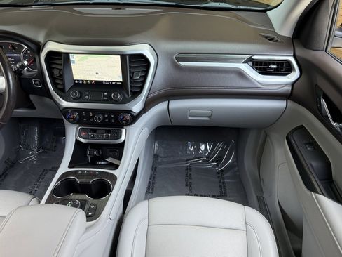 Used 2021 GMC Acadia SLT image 28