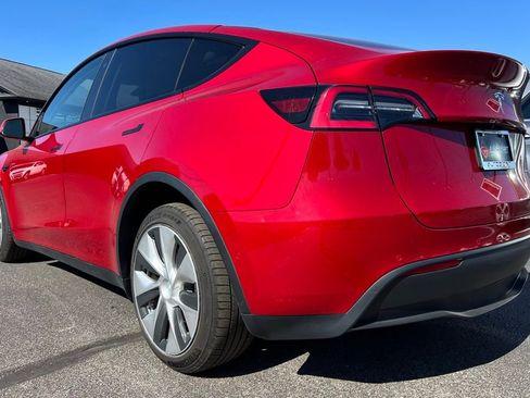 Used 2021 Tesla Model Y Long Range image 5