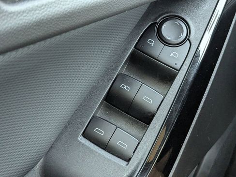 Used 2025 Chevrolet Equinox LT AWD/4WD image 20